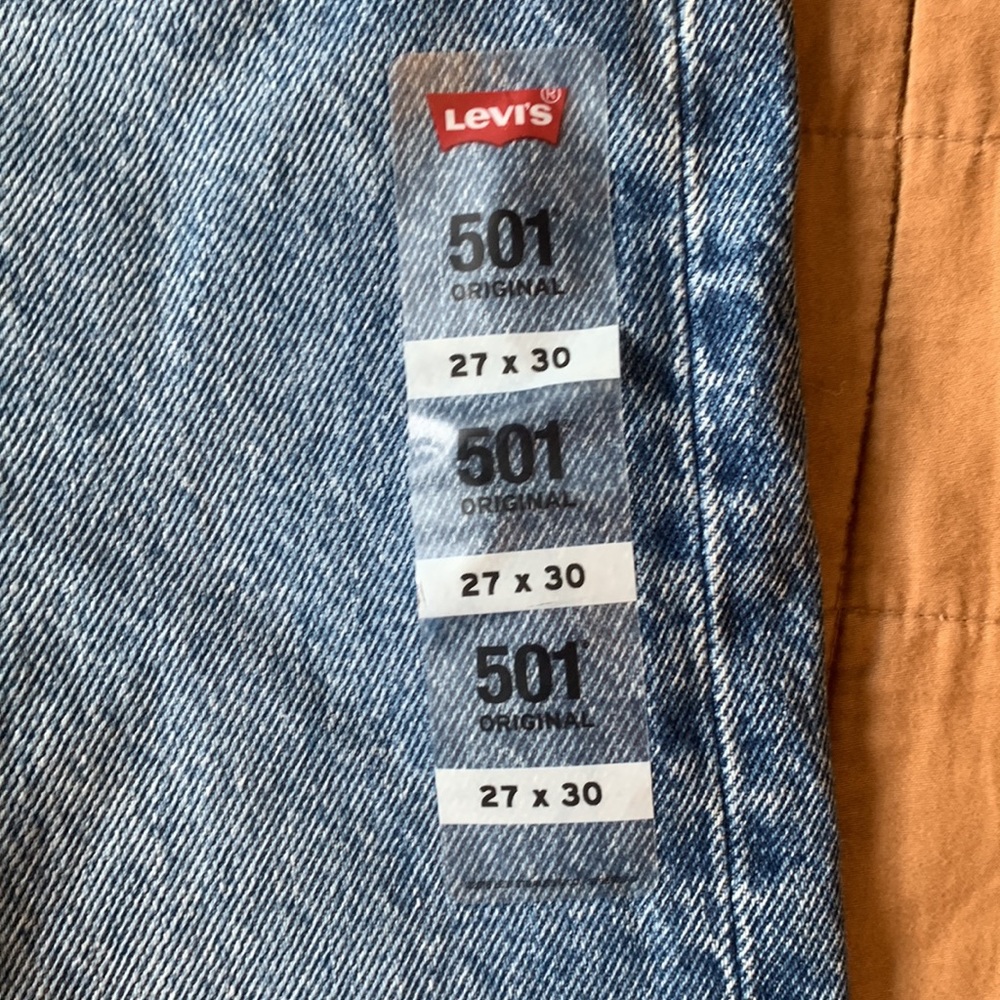 Women’s LEVIS new with tags - Picture 5 of 9